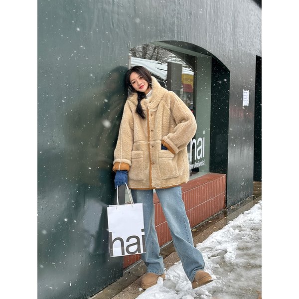 Shearing reversible mustang (caramel)