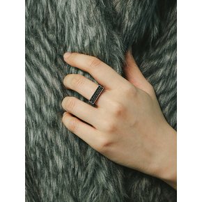 [BLACK] SIGNET SERIES FLAT RING 4