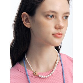 Tiny Ribbon Pearl Necklace_VH2412NE001M