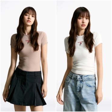 타미진스 여성 슬림 로즈 립 티셔츠 T32F7TTO43TWT1 TOMMY JEANS
