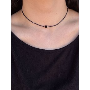 블랙 큐브스톤 원더랜드 Black cube stone wonderland necklace