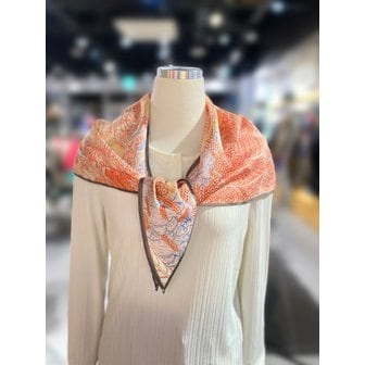 베네통 [여주점] 실크 플라워 스카프 (BCMF03511)