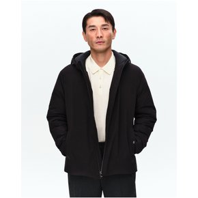 [25FW] 블랙 스포티 후디형 경량 다운 점퍼 MAJU5D023BK