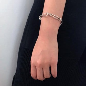 콜드프레임 LOOSE KNOTS BRACELET