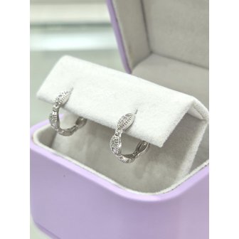 골든듀 [파주점] 타임리스로망스2 화이트골드 다이아몬드 귀걸이 WG 18K 211500255