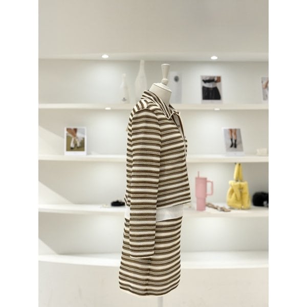 [여주점] 여성 카라 스트라이프 싱글 자켓 (L262PSC037)