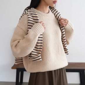 도톰 더블유 라운드 니트_P349500140
