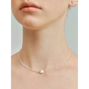 Vivid Beads Pearl Necklace