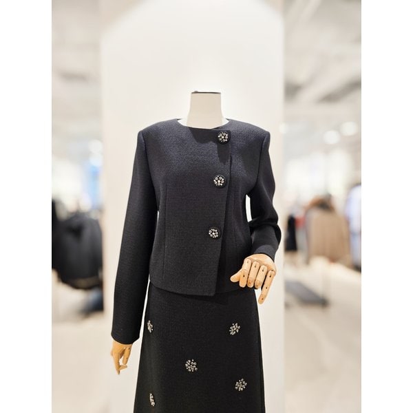 [파주점] [더아이잗컬렉션]메탈 버튼 논칼라 크롭 자켓 CR2A0JK321