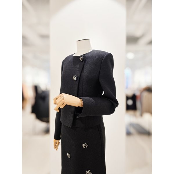 [파주점] [더아이잗컬렉션]메탈 버튼 논칼라 크롭 자켓 CR2A0JK321