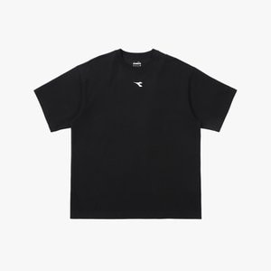 디아도라 [공식스토어] 몬텔로 프리즈 티셔츠 BLACK (D4121TRS34BLK)