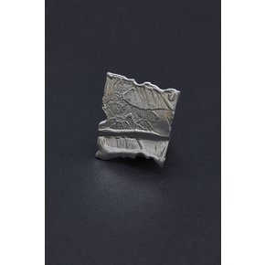 De_ Silver Brooch