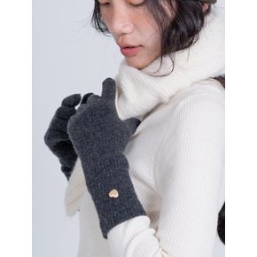 Wool gloves