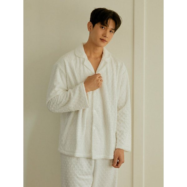 남성 에밀리 엠보극세사 상하 잠옷(긴소매카라넥)