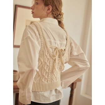 판도라핏 Telia Crop Ribbon Knitvest