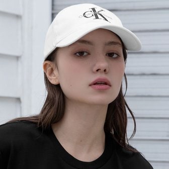 Calvin Klein Jeans ACC 남녀공용 CKJ 모노그램 엠브로이더리 볼캡(4G5004G-YAF)