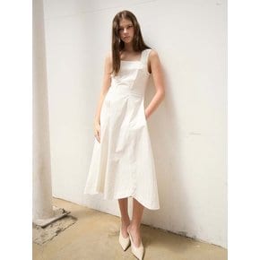 Fiore Sculpted Scallop Mididress (White)