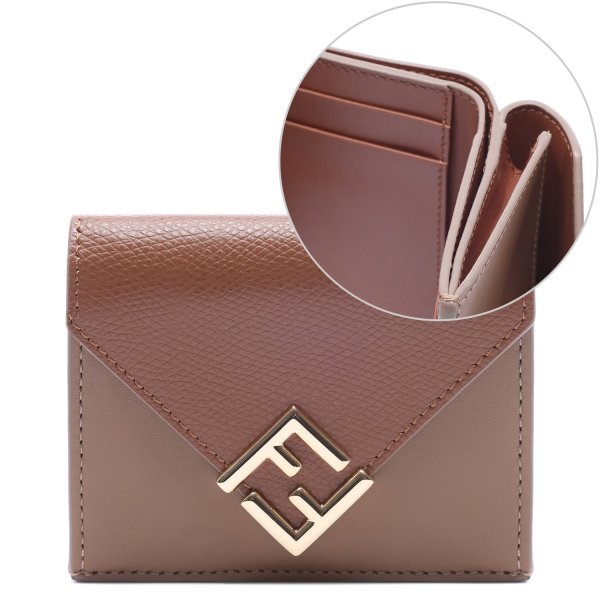 [부산점] 26SS 여성 FF 다이아몬드 트리폴드 반지갑 (8M0480 ALV4 F1URW 26S)