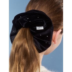 lola cubic velvet scrunchie