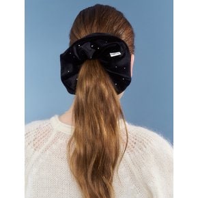 lola cubic velvet scrunchie