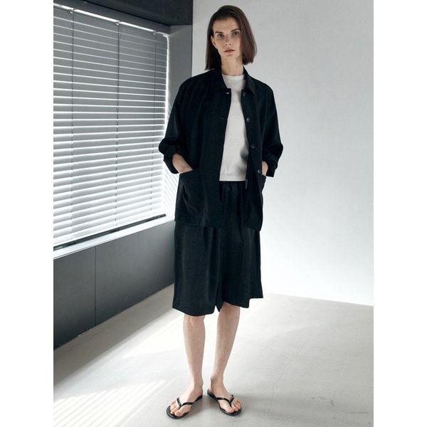 glossy bermuda pants_black