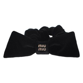 [시흥점] 26SS 벨벳 헤어 스크런치 (5IF181 068 F0002)