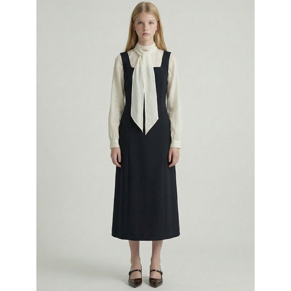 스퀘어넥 슬리브리스 드레스_BLACK