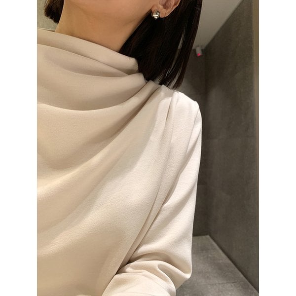 멜로 드레이프 티블라우스_CREAM