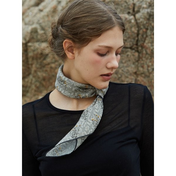 Familiar Old Thing Silk Wool Petit Scarf  [PMPsw-1431]
