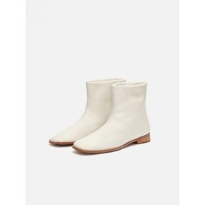 Wide ankle boots Ivory