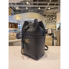 [파주점] [FERRAGAMO] 페라가모 간치니 버킷백 미니 21-2970-BK