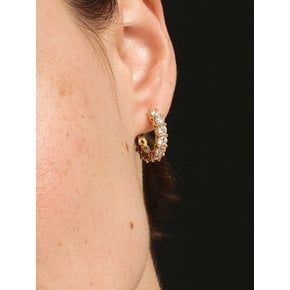 Glittering Golden Hoop Earrings (Midium)