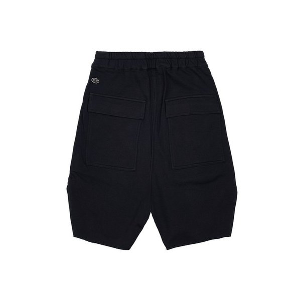릭 오웬스 X 챔피온 남성 로고 숏팬츠 CM02C9240 CHFE 09
