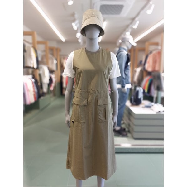 [여주점] 여성 UV 차단 컴포 테크 슬리브리스 원피스 7L42865K19
