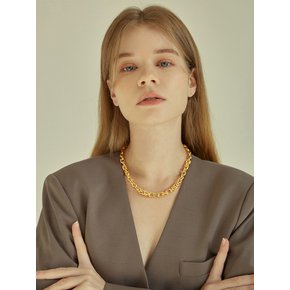 Unique Bold Chain Necklace