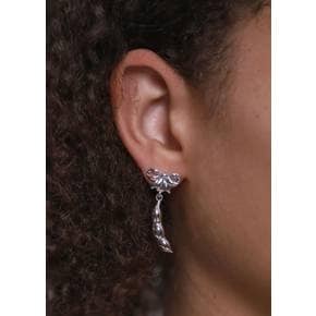 샌디리앙 26PS Fava Earring, Silver