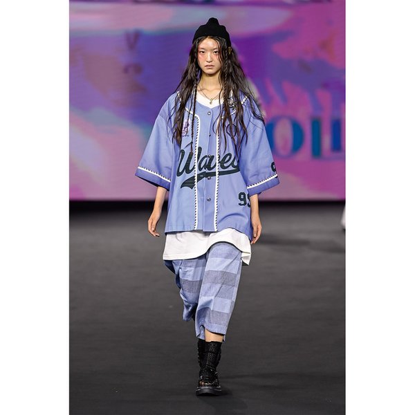 26SS BLUE STRIPED CROP PANTS