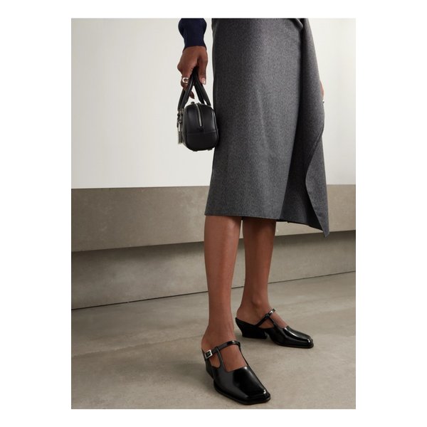 온다 가죽 뮬 블랙 46376663162923422