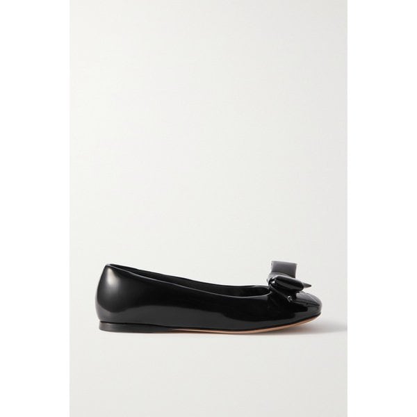 퍼피 보우 디테일 글로스 가죽 발레리나 플랫 블랙 1647597309814085