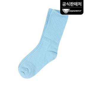 [다이나핏 공식] 남녀공용 베이직 자수 로고 크루삭스 YUA26S08KU (정상가 12000)