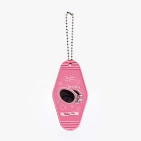 HOTEL ROOM KEYRING NIR PINK