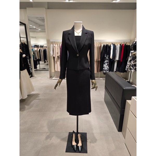 [파주점] 세트 테일러드 크롭 자켓 + H라인 스커트 JS3B0JK452,JS3B0SK452