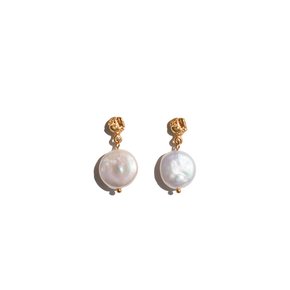 Crease with pearl Earrings (Short)