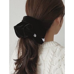 Vintage drop Velvet Cameo Wide Scrunchie [Black]