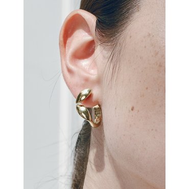 셀뮤트 PETAL CLUTCH EARRING(14K GOLD)