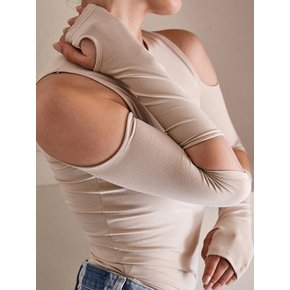 HIGH TENSION CUTOUT SHOULDER TOP_T216TP117