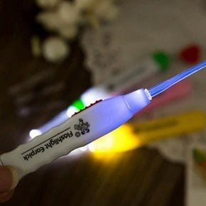 led 위생 귀이개 손톱깍기 청결 면봉