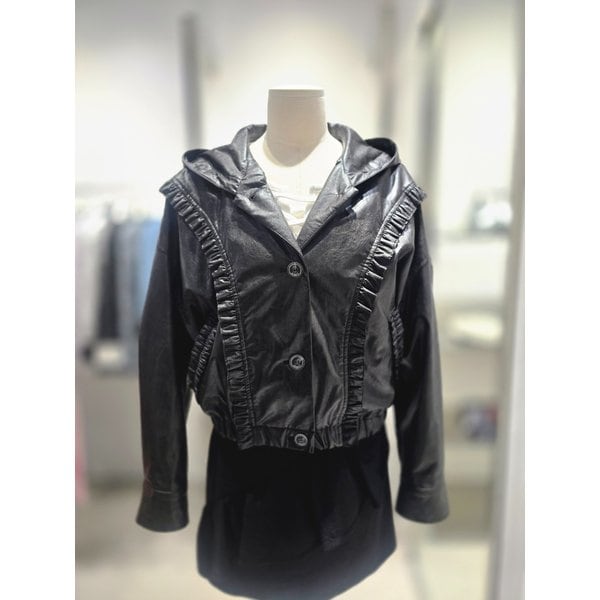 [여주점] 러플 디테일 페이크레더 점퍼 ES2TZ801