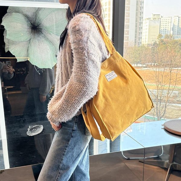 [옷자락] 여자 패치 통수납 끈조절 빅스퀘어 캔버스 숄더백