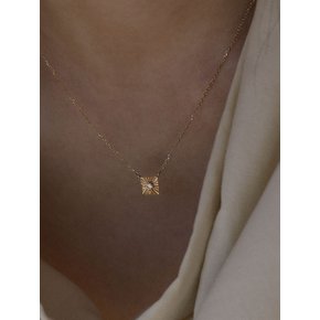 14k cognac diamond shining square necklace